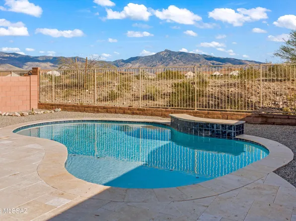 7888 S Golden Bell Dr, Tucson, AZ 85747