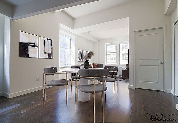 3rd image of 116 John St #26011