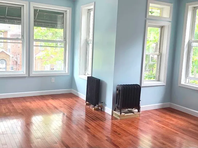 33-30 89th St #2 — Photo 3
