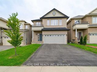 34 House Ln, Hamilton, ON L9K 0G1