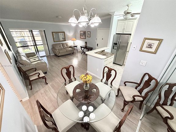4th image of 7196 Ashmont Cir #212