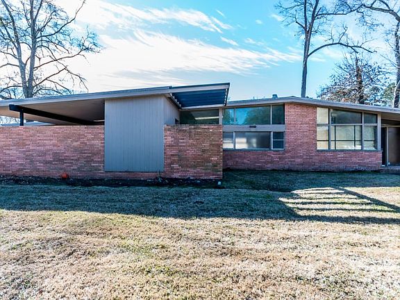 2nd image of 1031 Dudley Dr