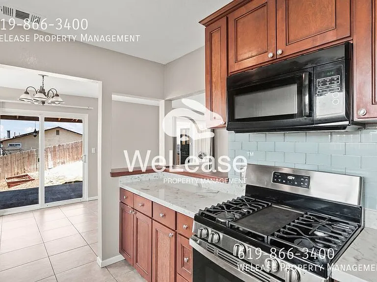 1316 Ramona Ave — Photo 2