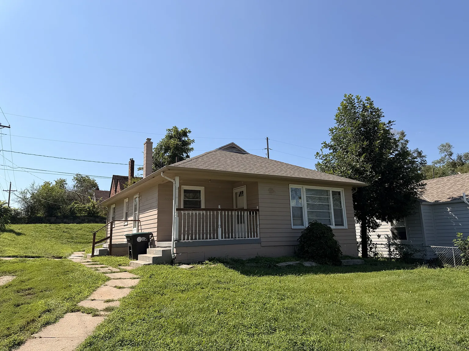 6504 N 33rd - 6504 N 33rd — Photo 1