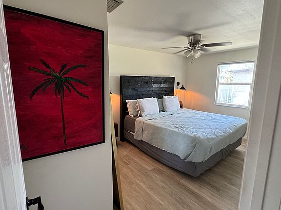 5th image of 621 36th Ave S