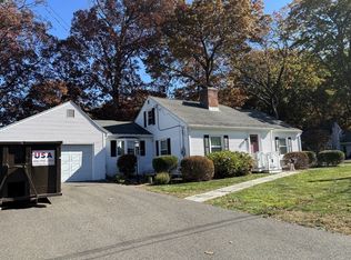 34 Westernview Cir, East Longmeadow, MA 01028