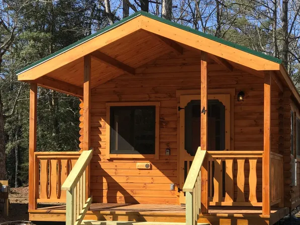 3330 Kings Hwy, Oak Grove, VA 22443