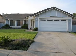 2402 W Calle Vista Dr, Rialto, CA 92377