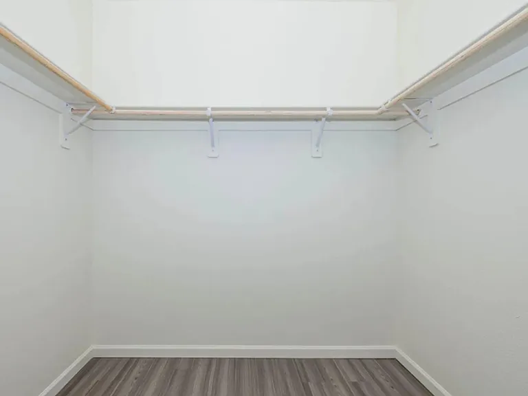 Brand New - Del Rio Apartments — Photo 19