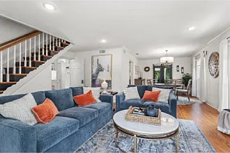 3 bed, 2035 sqft, $2,950 — Photo 3