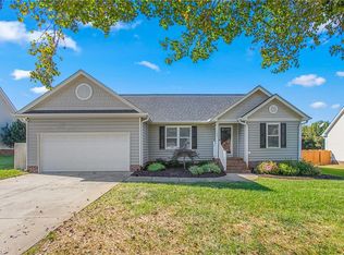 102 Cale Dr, Burlington, NC 27215