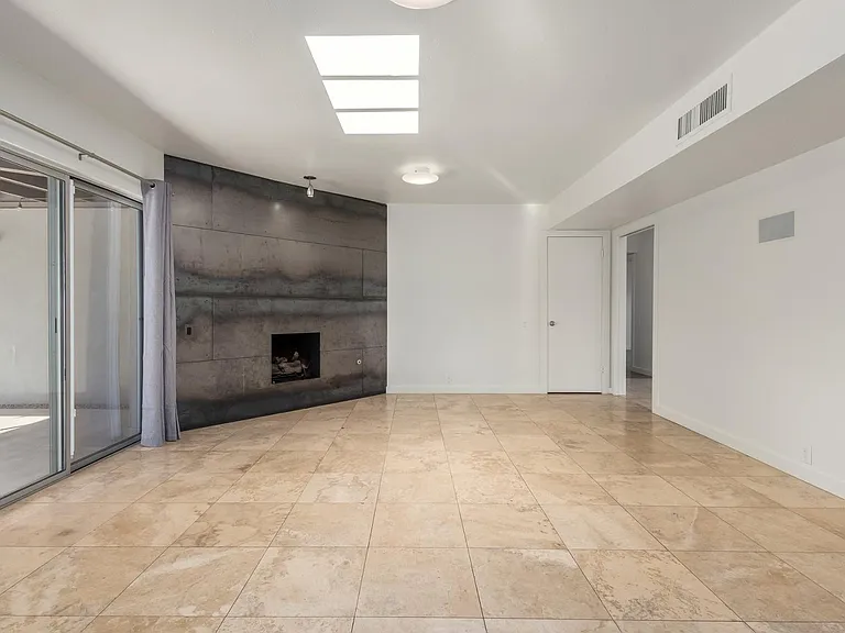 3509 E Cannon Dr — Photo 5