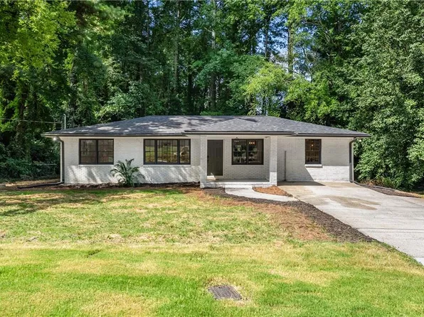 57 Hillcrest Dr SE, Mableton, GA 30168