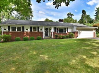 543 Hillcrest Cir, Bridgeport, WV 26330