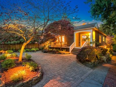 2283 NE 60th St, Seattle, WA, 98115
