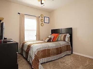 Bedroom (SE Corner)