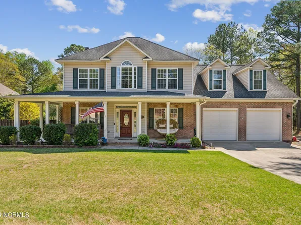 110 Royal Woods Way, Whispering Pines, NC 28327