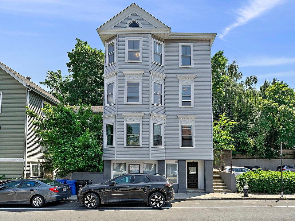 1st image of 98 Boylston St APT 3