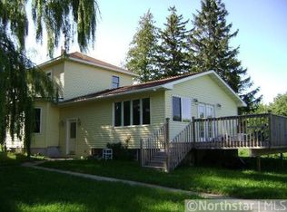 225 Johnson Ave NW, Cokato, MN 55321