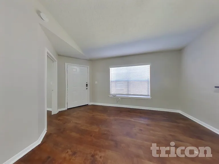 3150 Kelling St — Photo 3