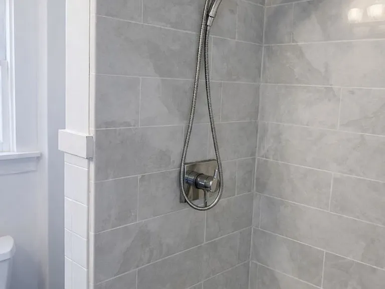 7015 N Greeley Ave #2 — Photo 5