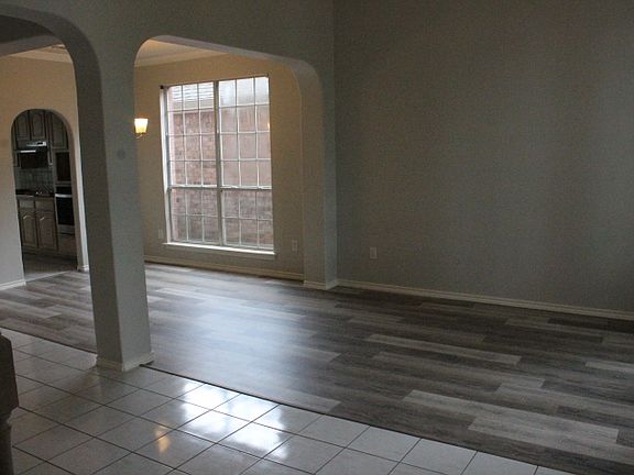 3rd image of 3623 Rodale Way