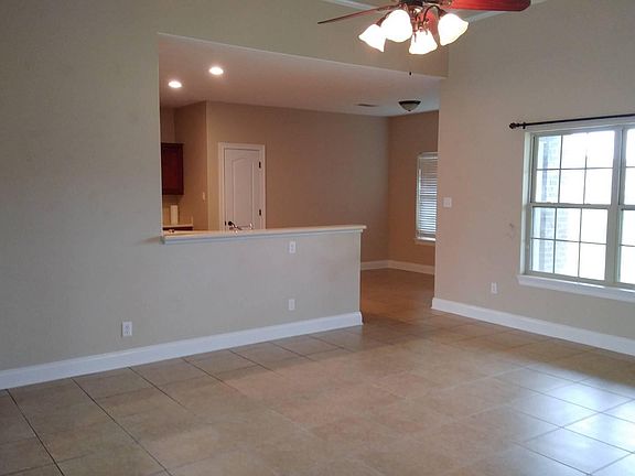 3rd image of 101 Mirante Dr