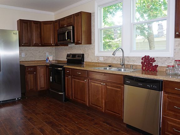 3rd image of 2910 Saint Mihiel Ave