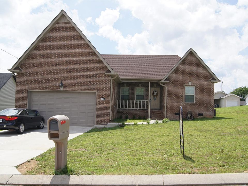 1st image of 300 Smotherman Ln