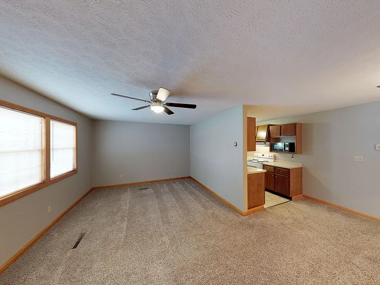 Millstream Apartments — Photo 32