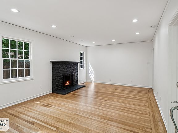 4th image of 29 Floribel Ave