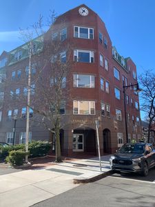 289 Essex St APT 101, Salem, MA, 01970