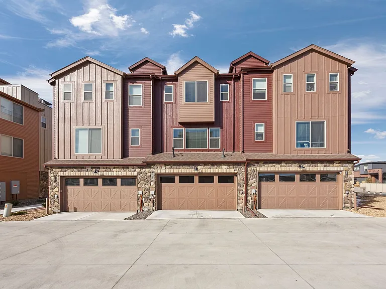 8349 Mount Kataka St — Photo 31