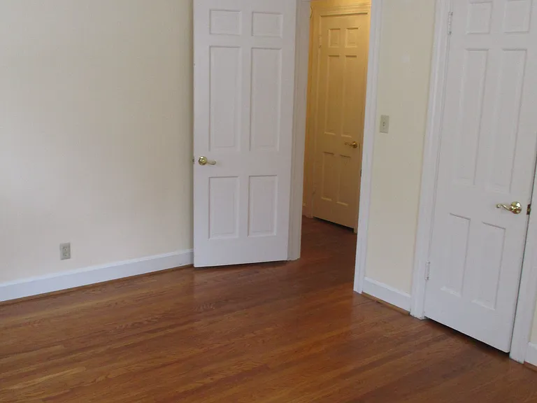 2721 Brownsboro Rd #2 — Photo 8