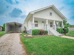 224 N Jackson St, Oakland City, IN 47660