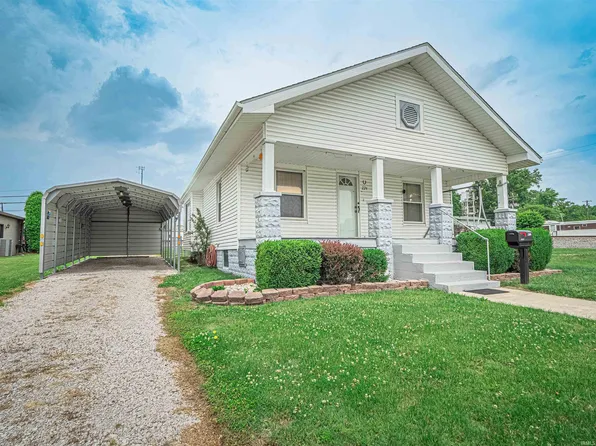 224 N Jackson St, Oakland City, IN 47660