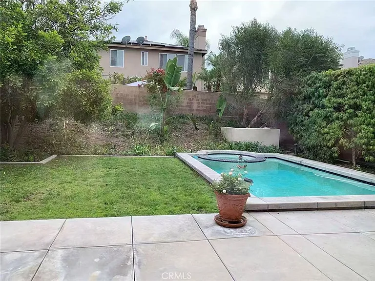 32 Bristlecone — Photo 2