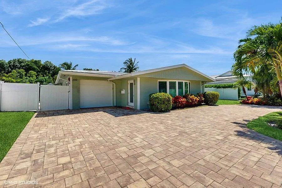 3 bed, 2.0 bath, 1783 sqft, $7,000 — Photo 2