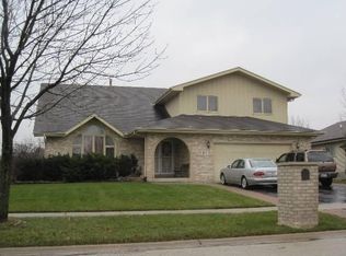 812 Lisdowney Dr, Lockport, IL 60441