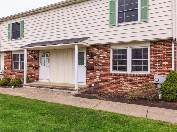 7433 Noble Ct Unit H, Mentor, OH 44060