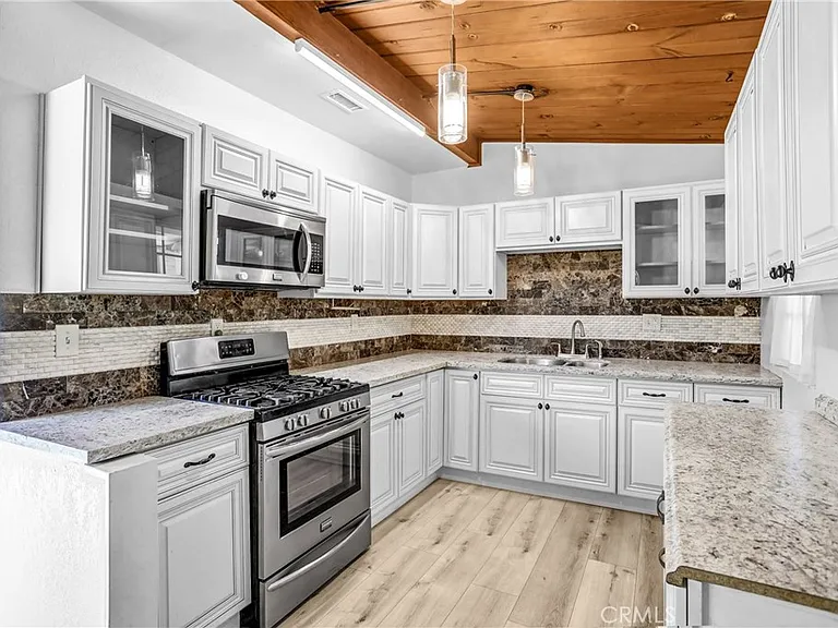 230 N Calvados Ave — Photo 10