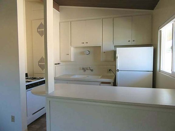 5th image of 326 W Anapamu St APT D
