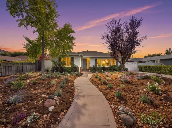 2760 Ramona St, Palo Alto, CA 94306