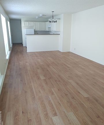 3rd image of 8426 Cranberry Hl #1