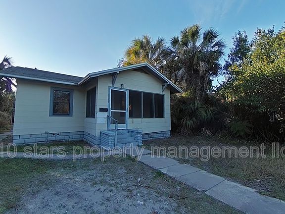 3rd image of 1827 Quincy St S