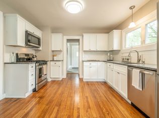 61 Methuen St, Springfield, MA 01119