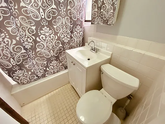 Rented by Voro, LLC | media 4