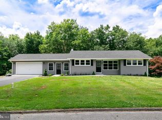 2120 Fostertown Rd, Hainesport, NJ 08036