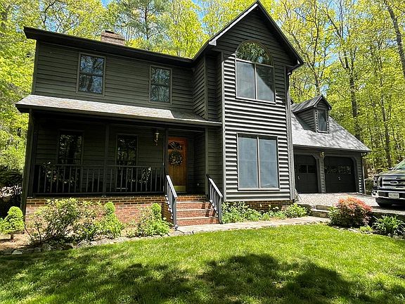 3rd image of 841 Oak Knoll Dr