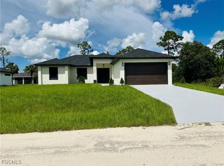 1013 Barcelona St E, Lehigh Acres, FL 33974
